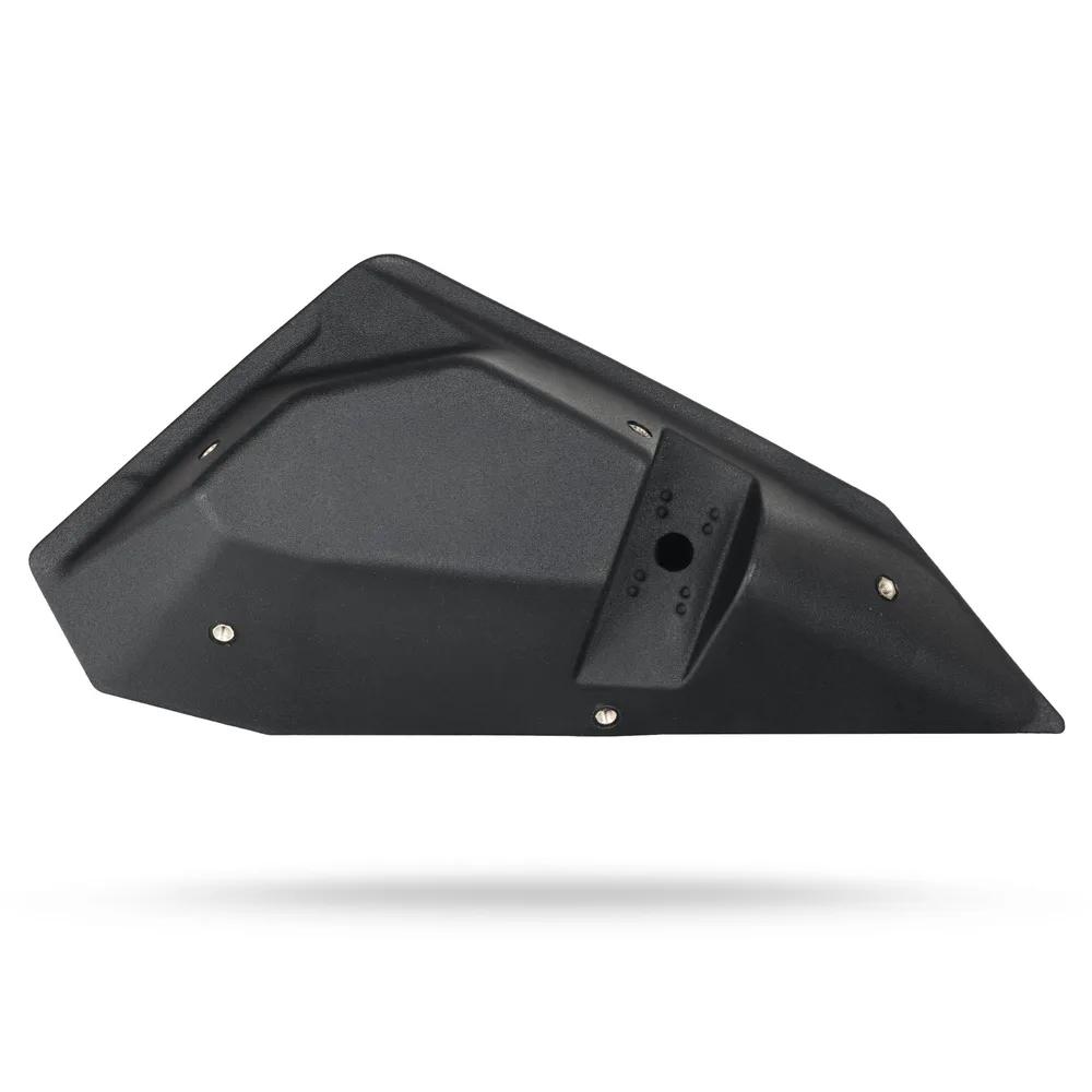 Cajones para bocinas de 6.5" en la parte inferior de puertas traseras en Maverick R Motosound - Semage Group (foto 6)