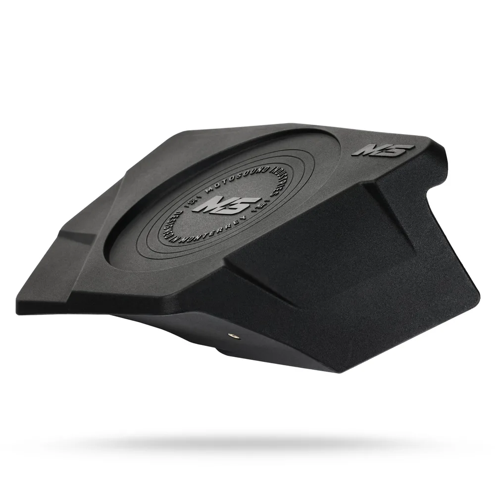 Cajones para bocinas de 6.5" - 8" en la parte superior de puertas traseras en Maverick R Motosound - Semage Group (foto 5)
