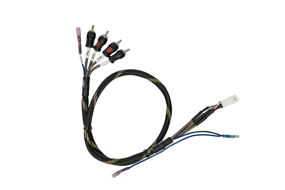 Arnés de Salida RCA Delantera y Trasera con Control Remoto BRP GO! UTV Stereo — Can-Am Defender HD11 - Semage Group
