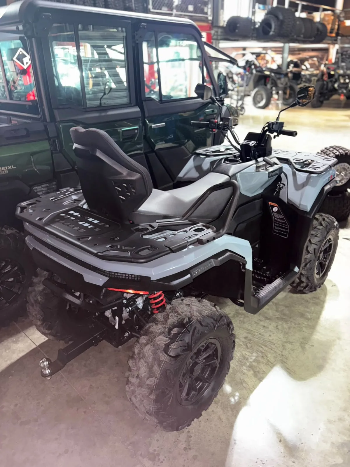CF Moto CForce 1000 Touring, cuatrimoto en el taller Semage Group (foto 2)